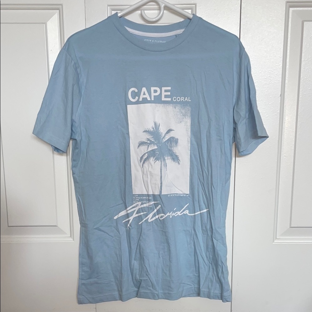 Denim & Flower Blue and White Short Sleeve Tee